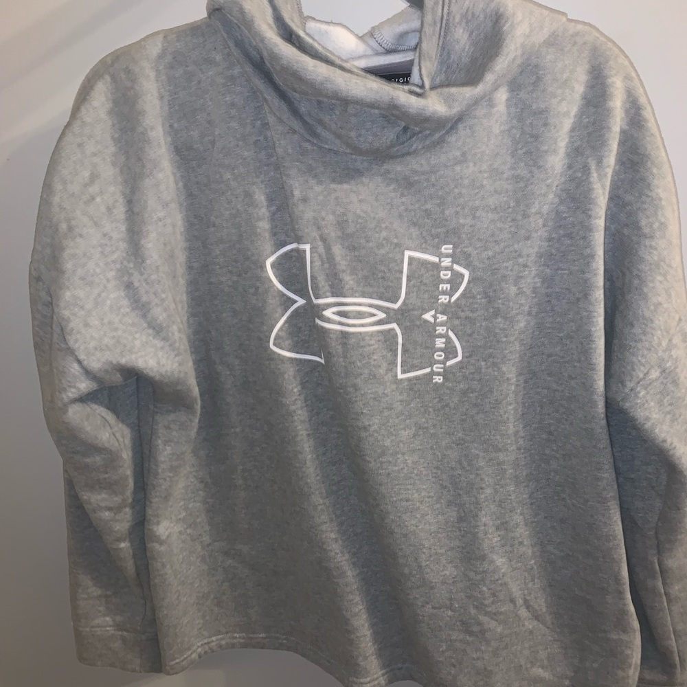 Under Armour Sweatshirt